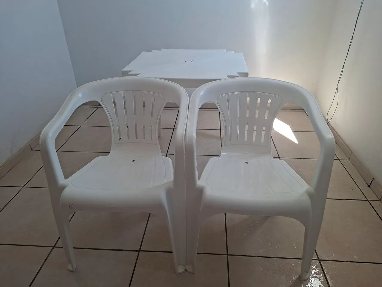02 cadeiras e 01 mesa  - Foto 3