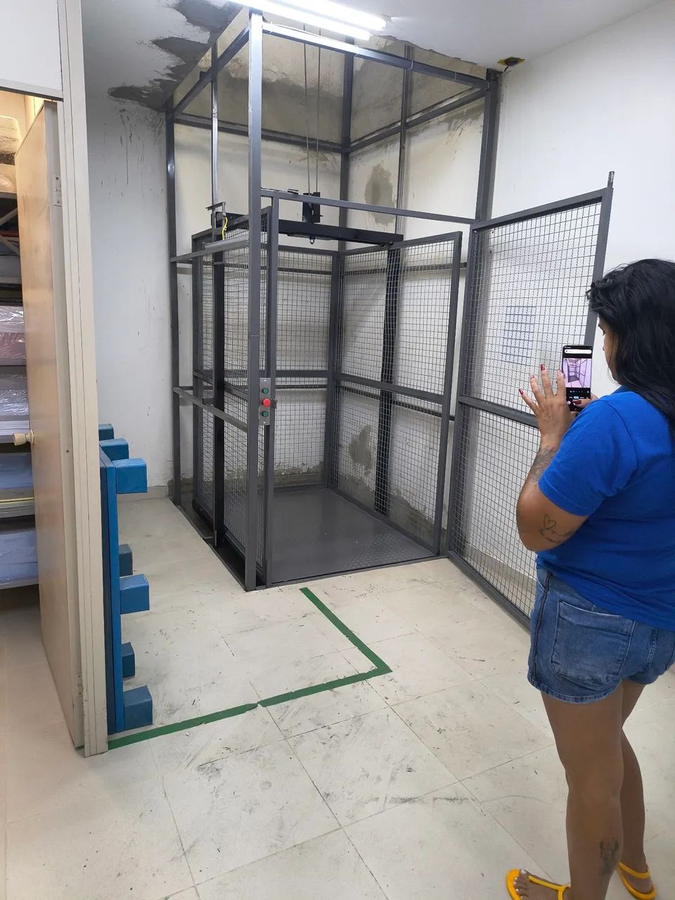 ELEVADORES E MONTA CARGA SOB MEDIDAS  - Foto 2