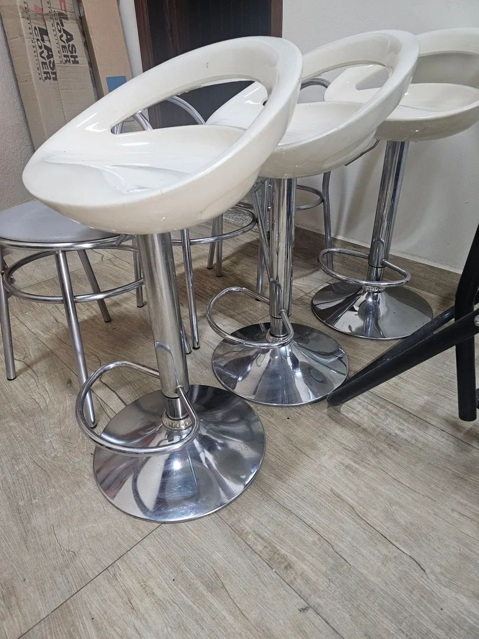 Conjunto de  Banquetas  3 articulares e 3 fixas  - Foto 2