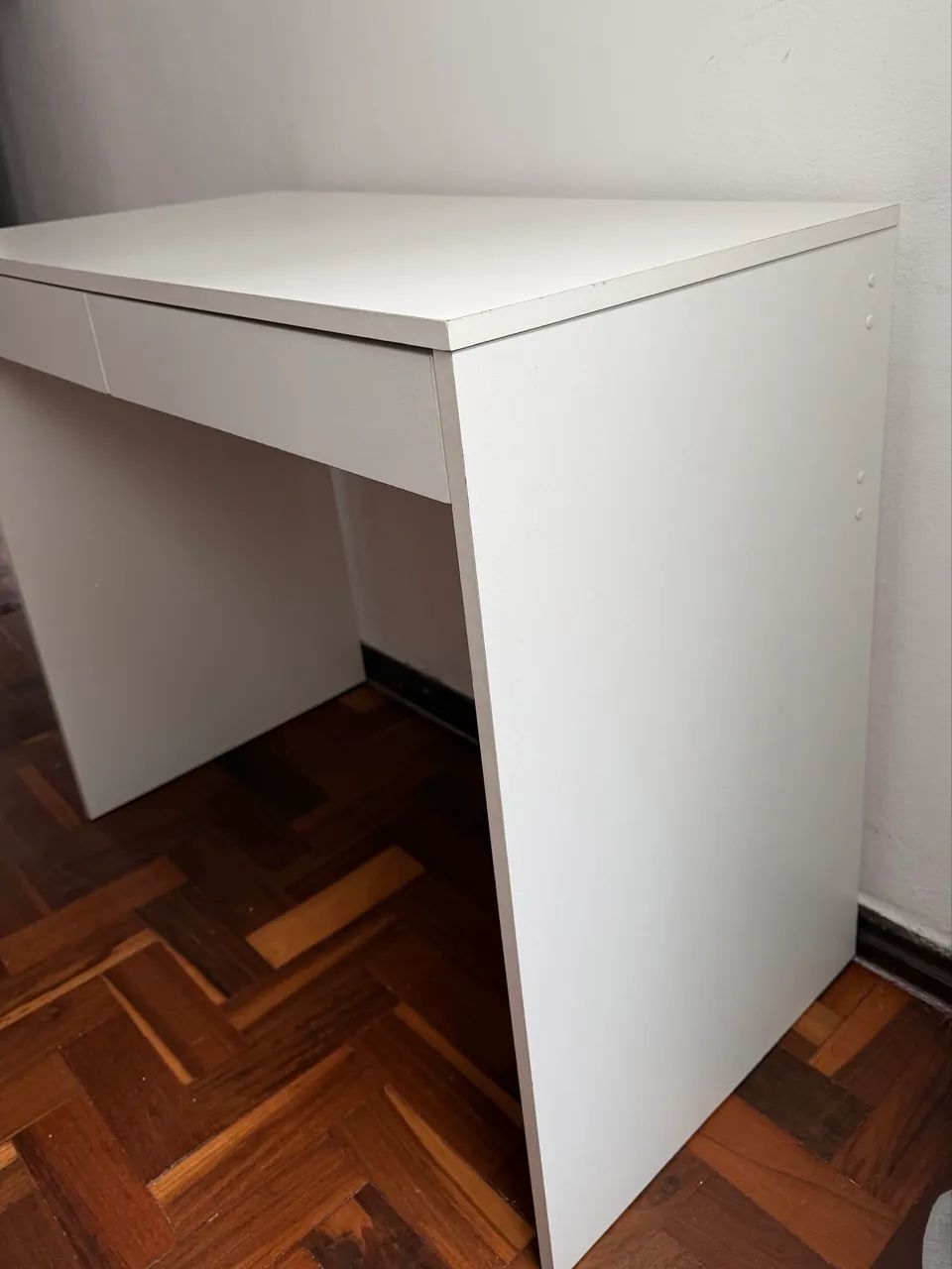Mesa de estudo com duas gavetas  - Foto 4