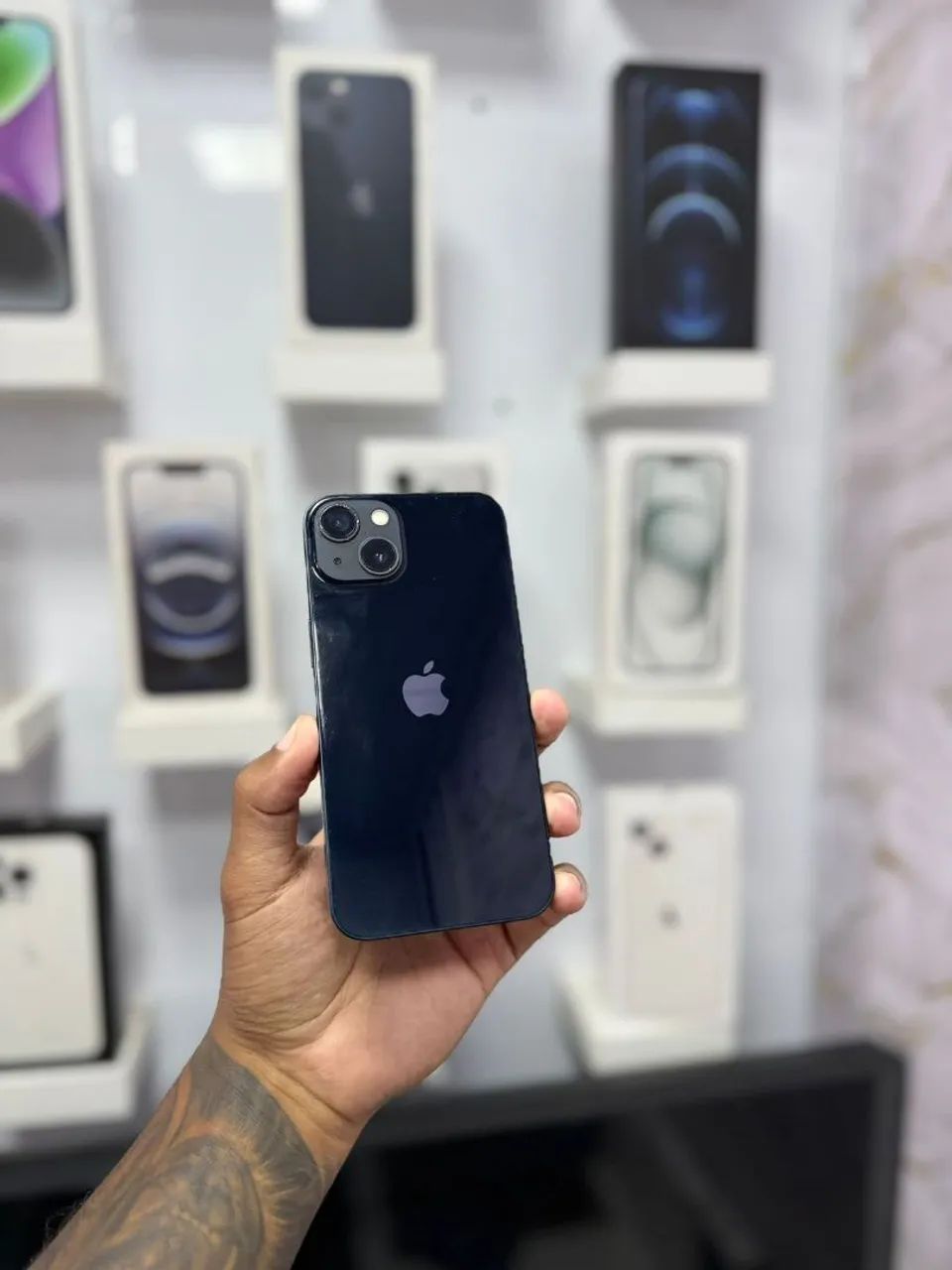 IPHONE 14 PLUS 256GB<br>R$ 2.799,00 - Foto 2