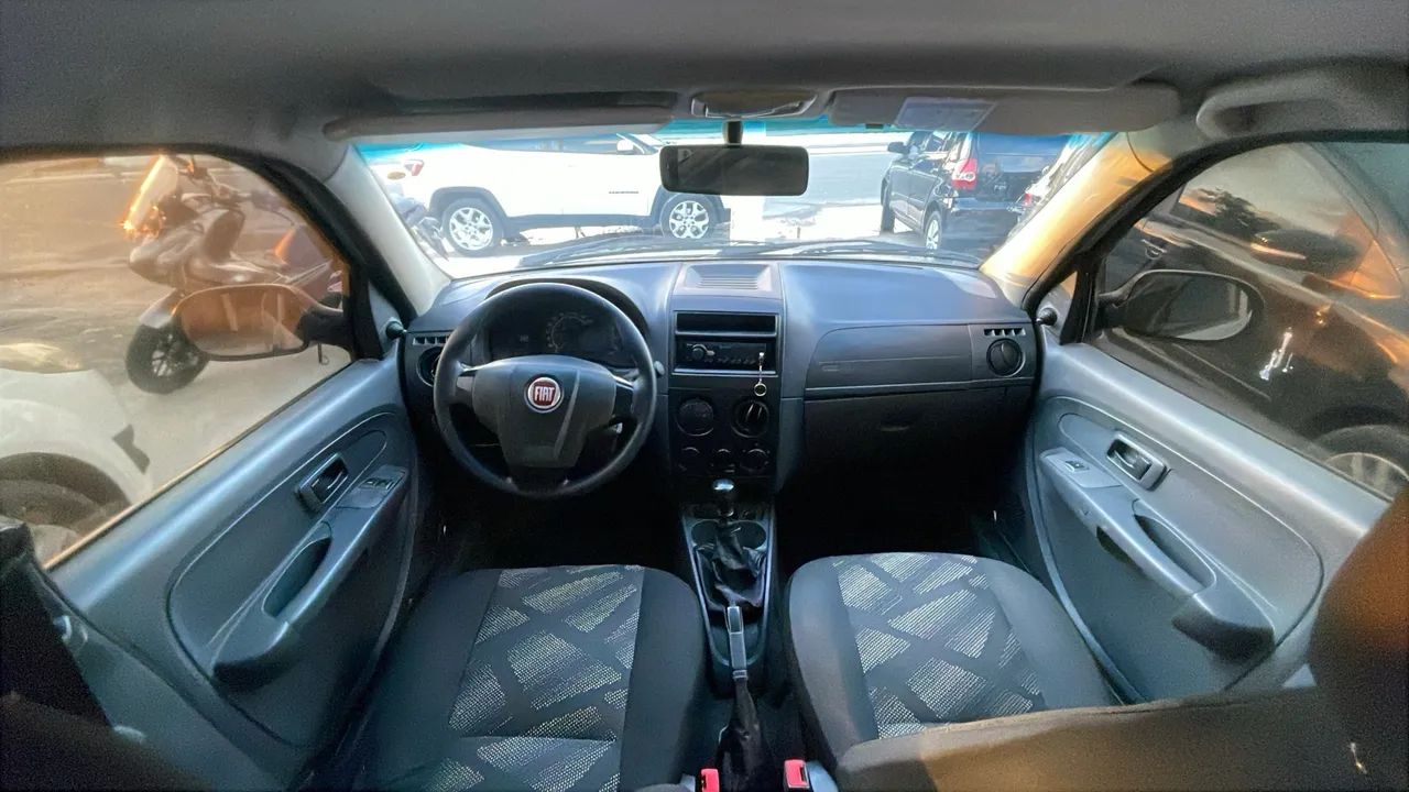 Fiat Palio Celebration 1.0 Fire Flex 8V 4P 2016 - Foto 4