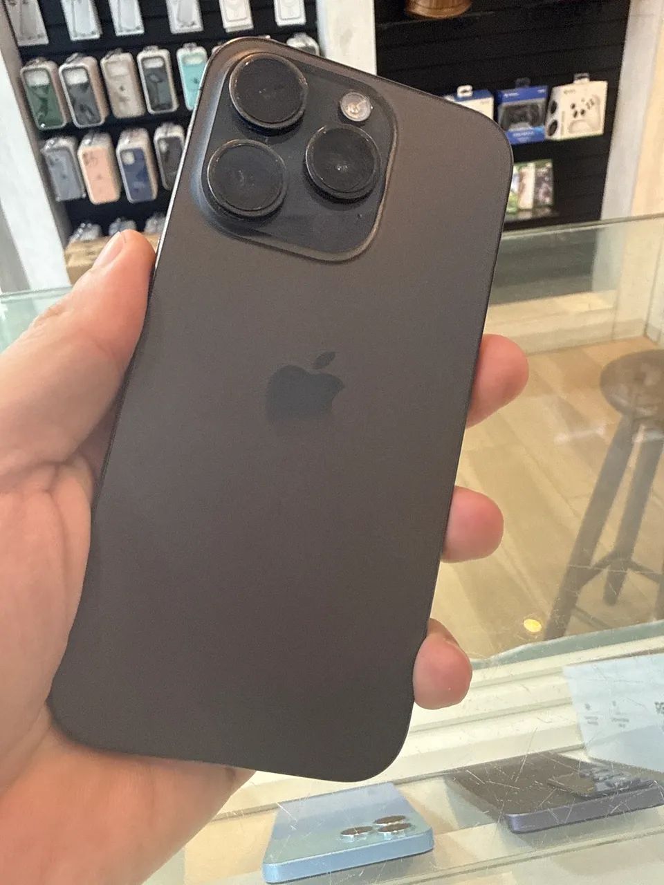 Iphone 15 pro 128 semi Bateria 86% - com garantia 