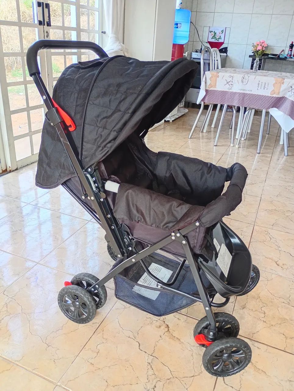 CARRINHO DE BEBÊ USADO - PERFEITO ESTADO