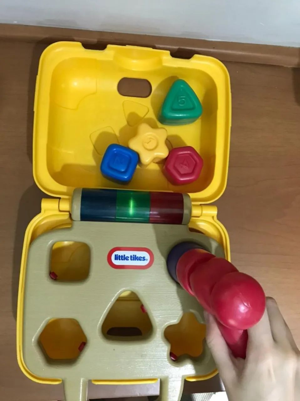 Maleta com blocos de encaixar marca Little Tikes - Foto 5