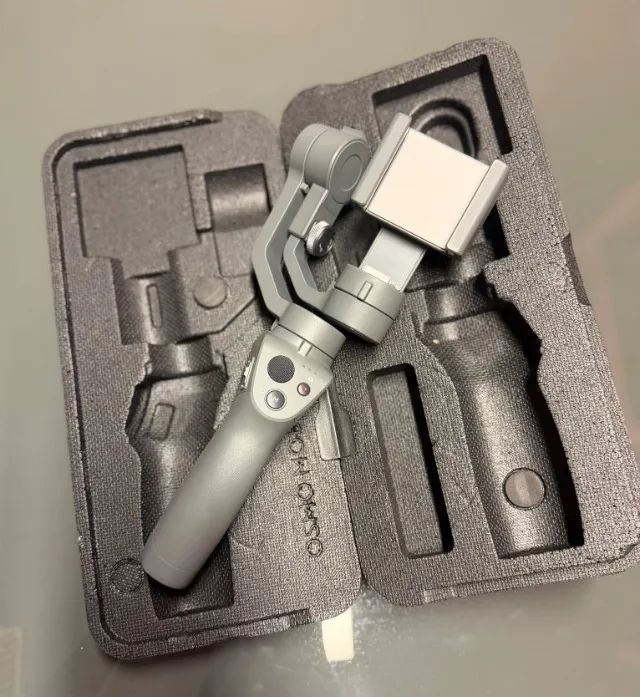 DJI Osmo Mobile 2 Estabilizador Gimbal para Celular com Case