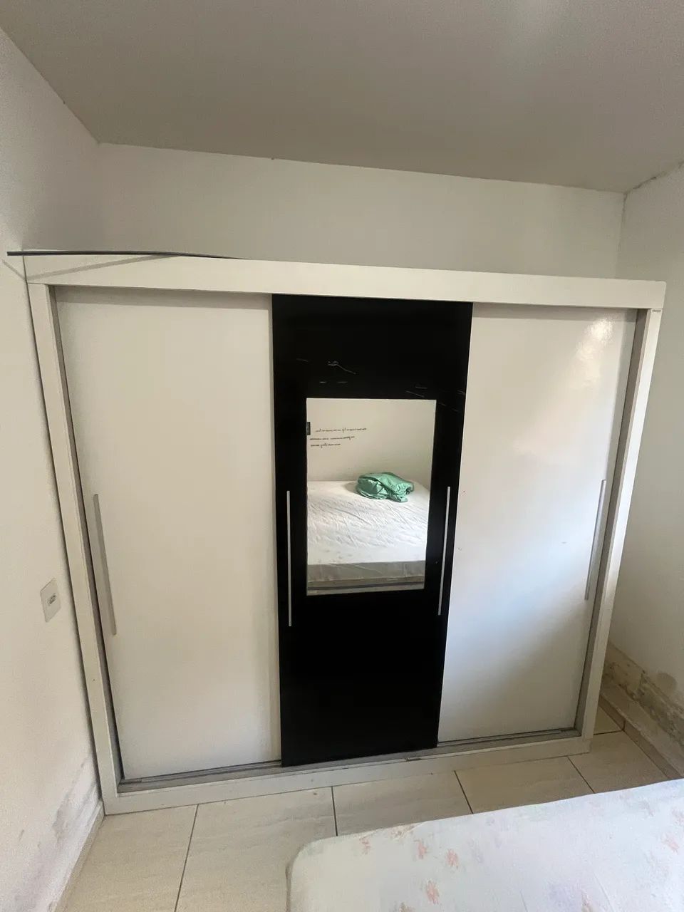 Guarda roupas de casal - Foto 5