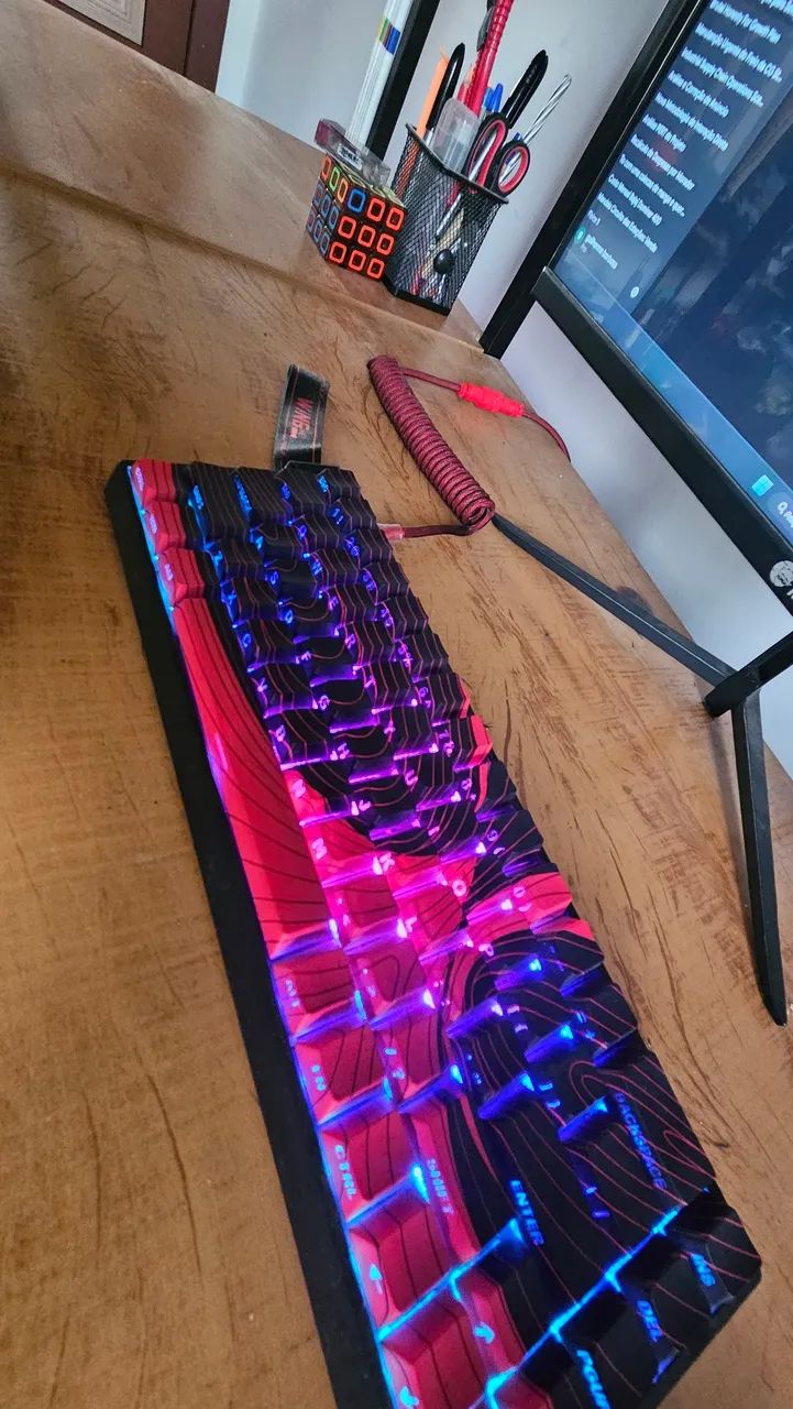 TECLADO GAMER MAGNETICO AULA WIN68HE MAX - Foto 4