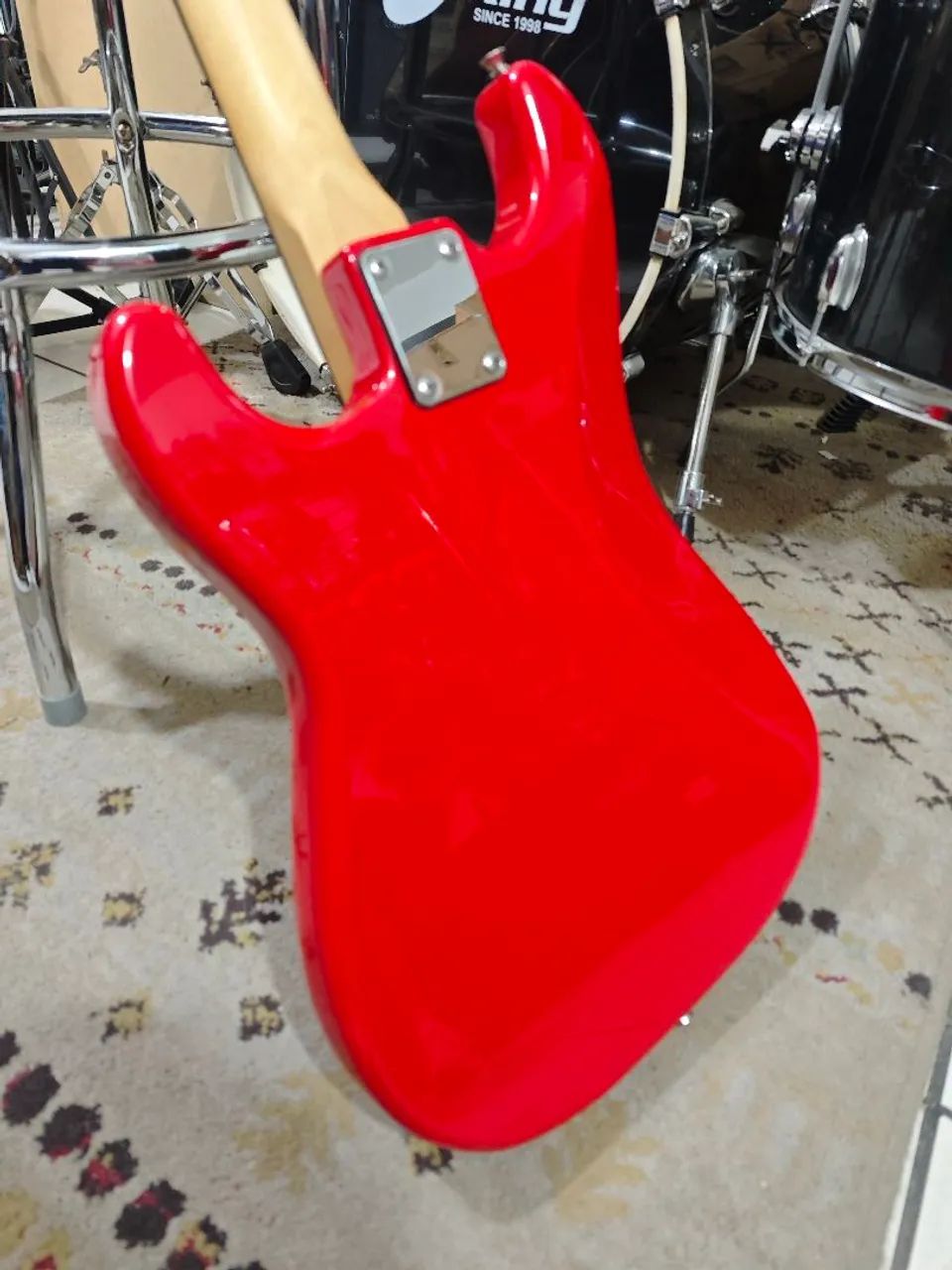 Guitarra Squier Stratocaster Red Regulada - Foto 5