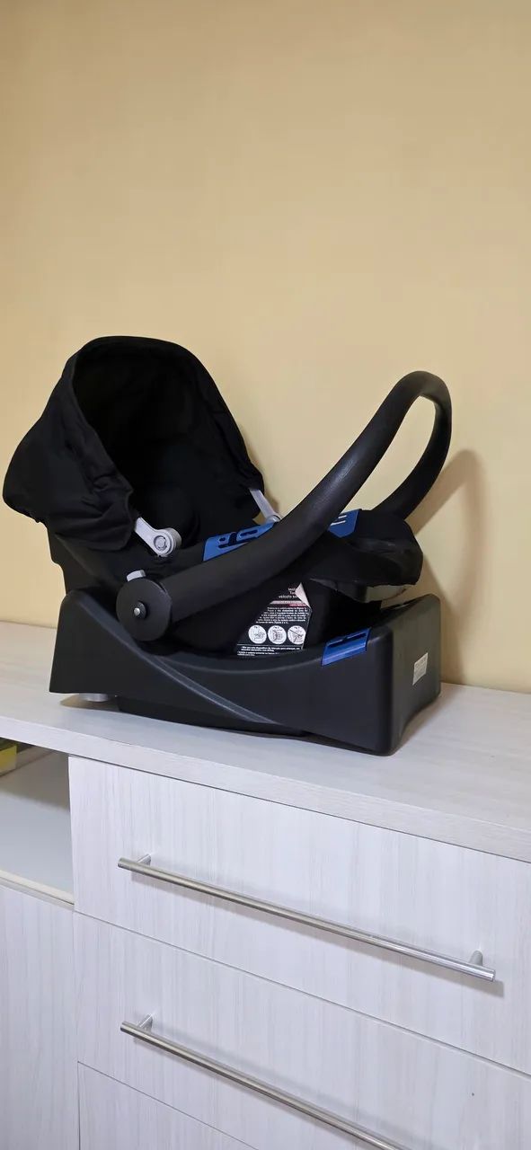 Bebê conforto, com base veicular. Borigotto 