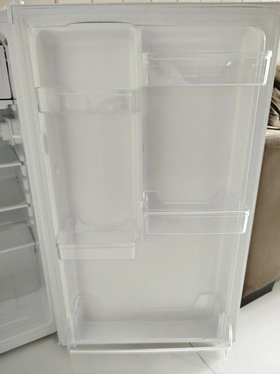 Frigobar Eletrolux 220v 122L - Foto 2