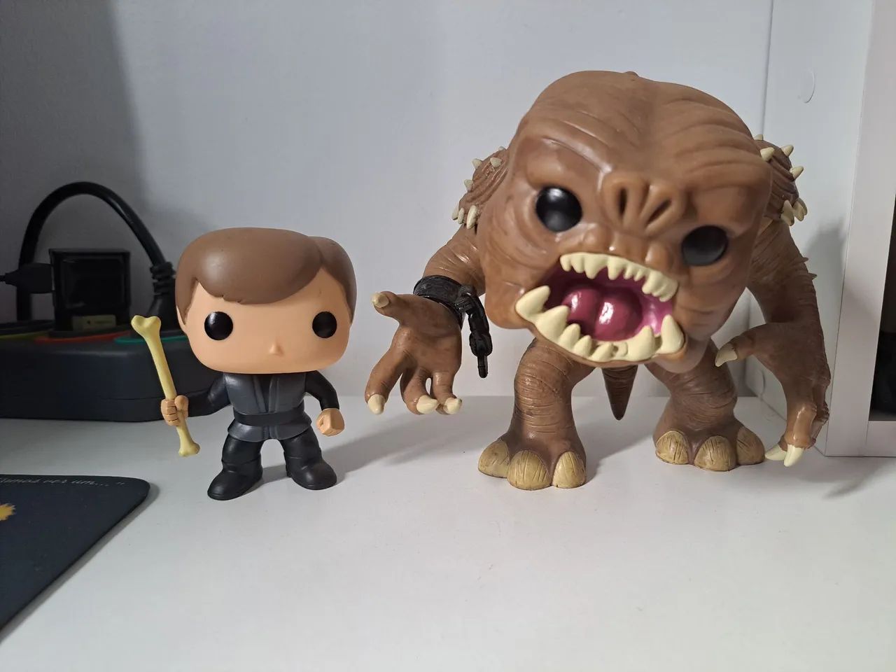 Funko Pop Star wars Rancor e Luke Skywalker - Hobbies e coleções