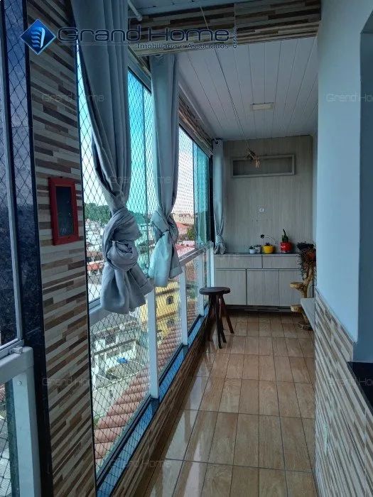 Sobrado em Santos Dumont - porteira fechada