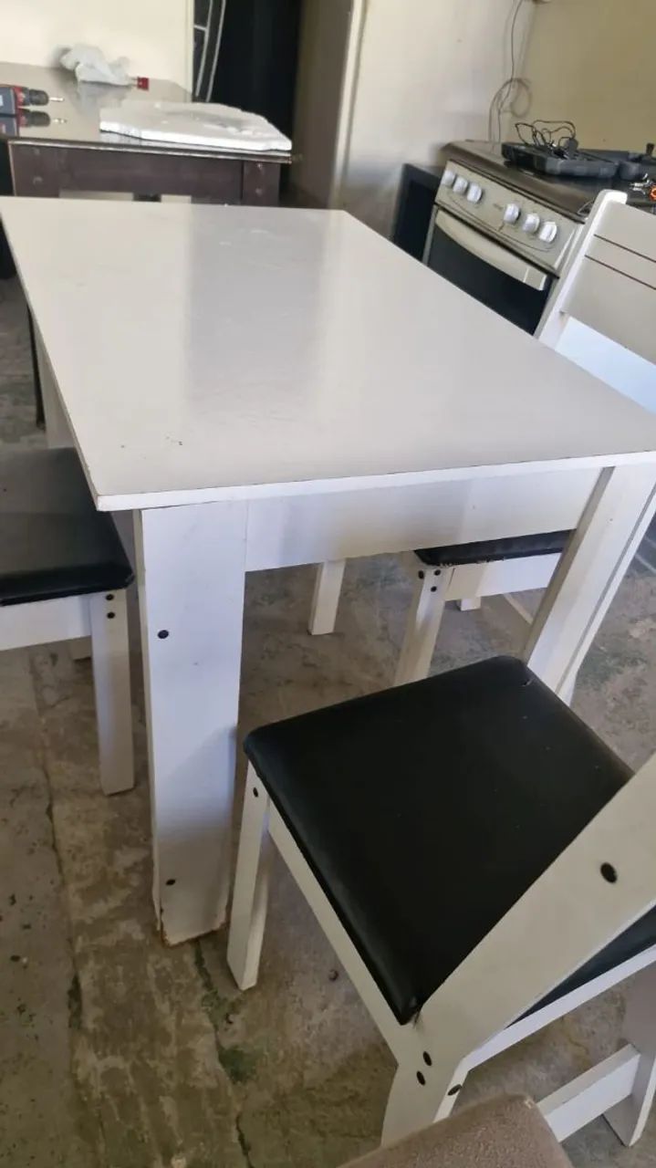 Mesa 3 cadeira 