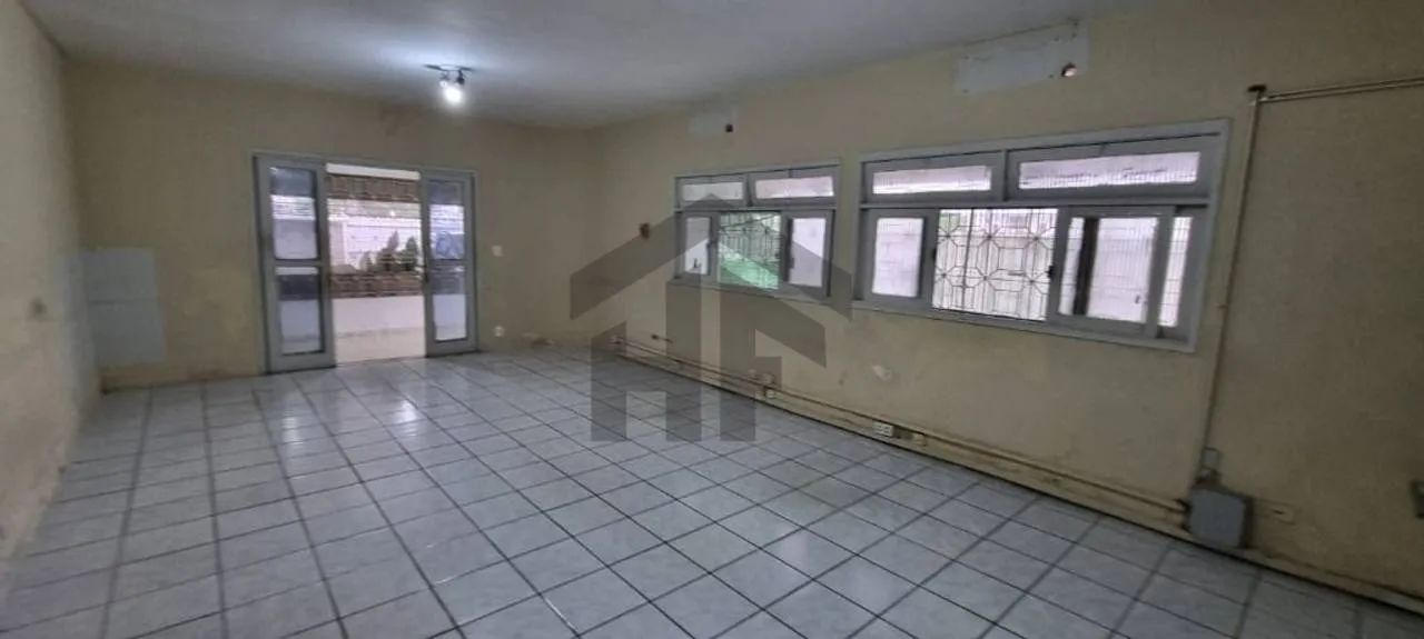 Casa Comercial de 338m² para alugar, com 3 quartos (1 suíte), localizada em Boa Viagem, Re - Foto 2