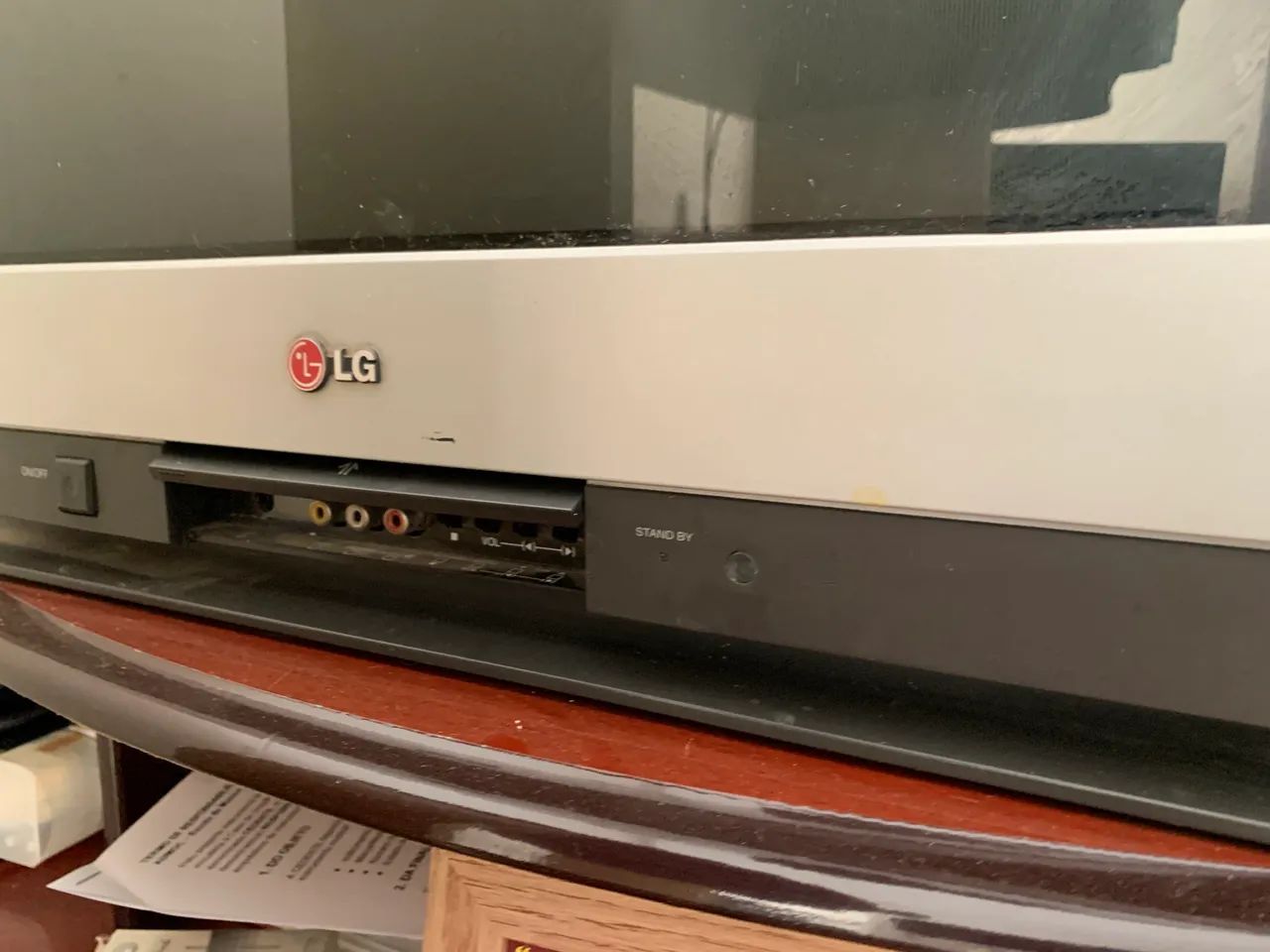 TV 21 polegadas tela plana LG com olho mágico  - Foto 4