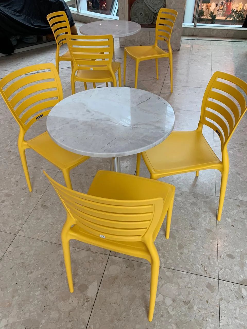 Mesa (3 mesas) tampo granito