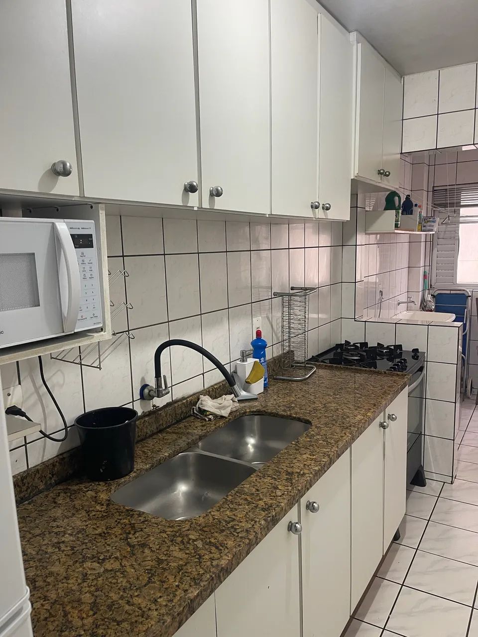 Apartamento locação anual 