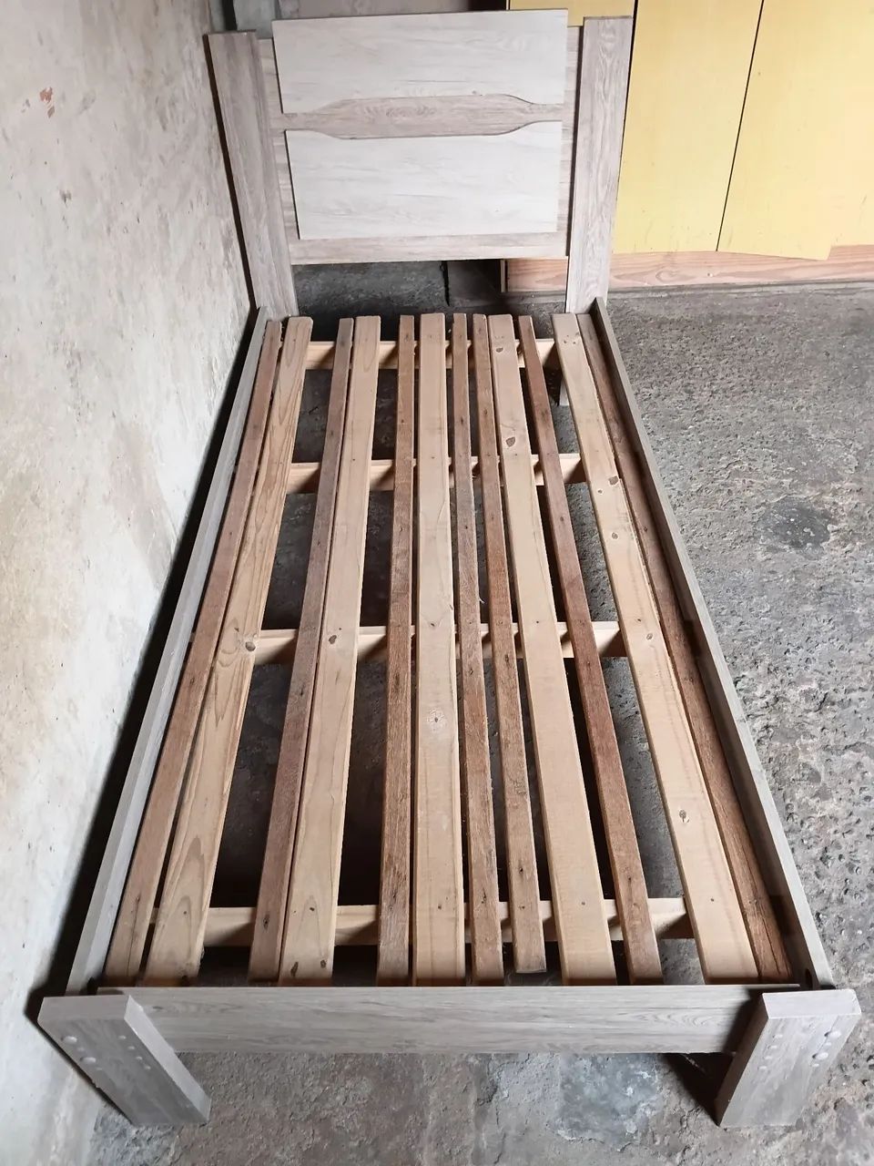 Cama de solteiro em perfeitas condições  - Foto 4