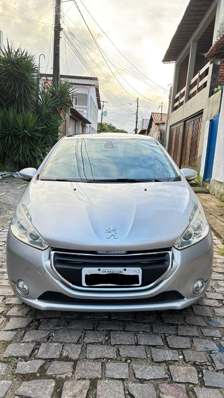 Peugeot 208 2015