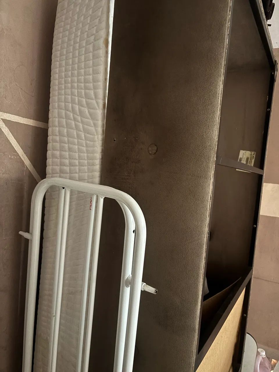 Cama hospitalar com motor 