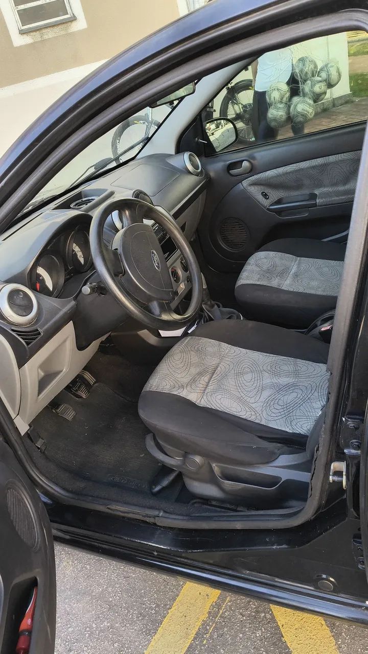 Ford Fiesta Fiesta Sed. 1.6 8V Flex 4p 2010