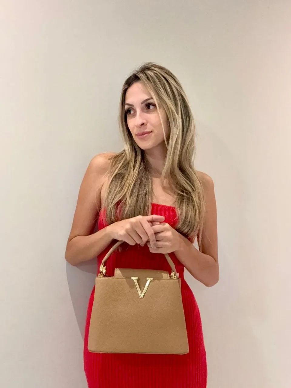 Bolsa Estilo LV Média Premium - Elegante, Versátil e Sofisticada - Foto 3