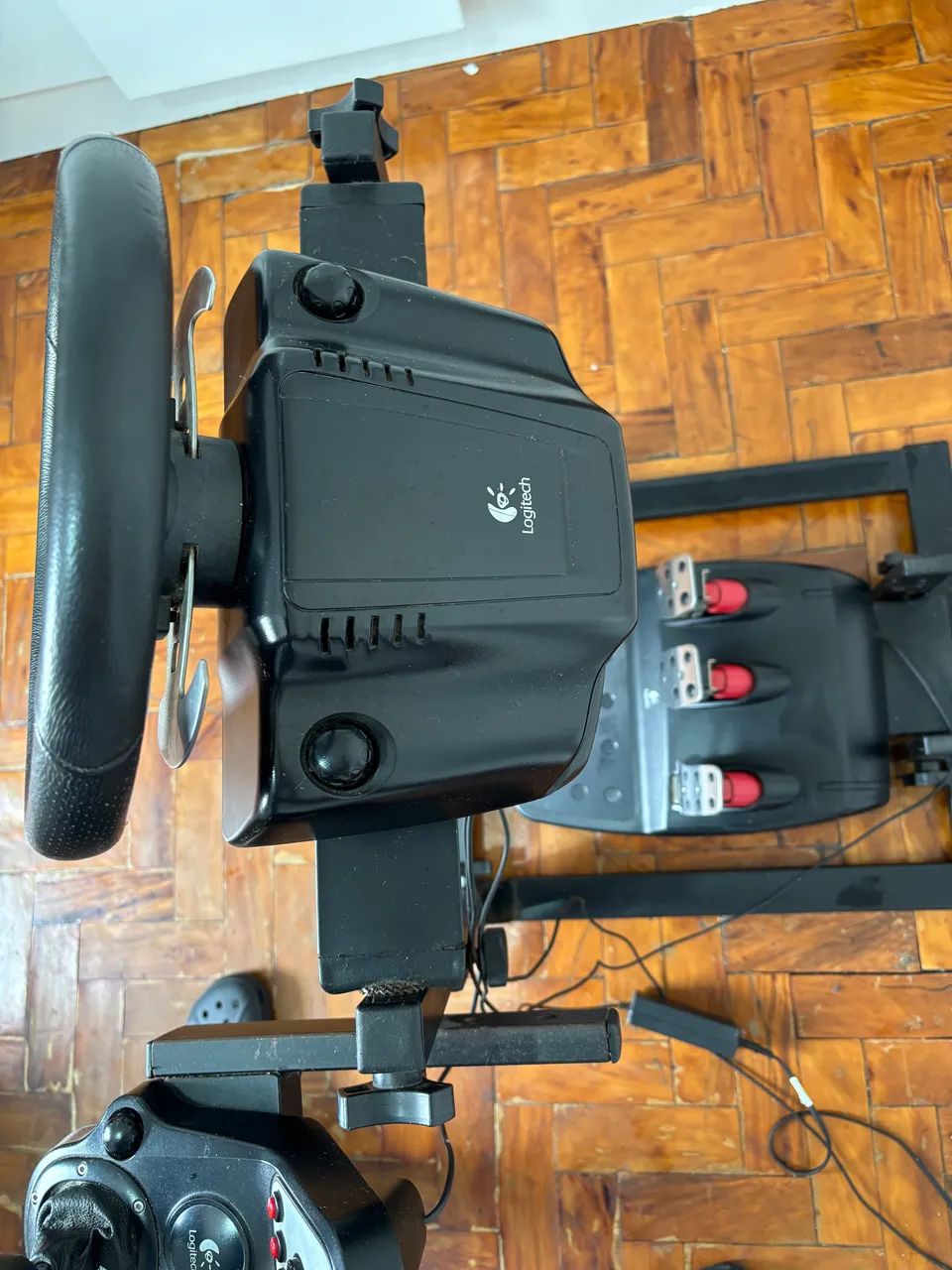 LOGITECH G27 - COM SUPORTE AJUSTAVEL - Periféricos e Acessórios de