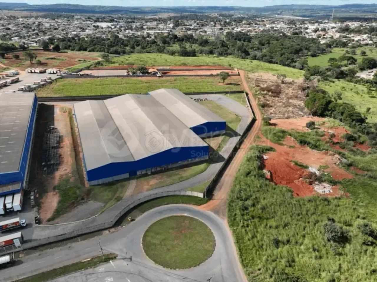 Galpão Comercial - Senador Canedo