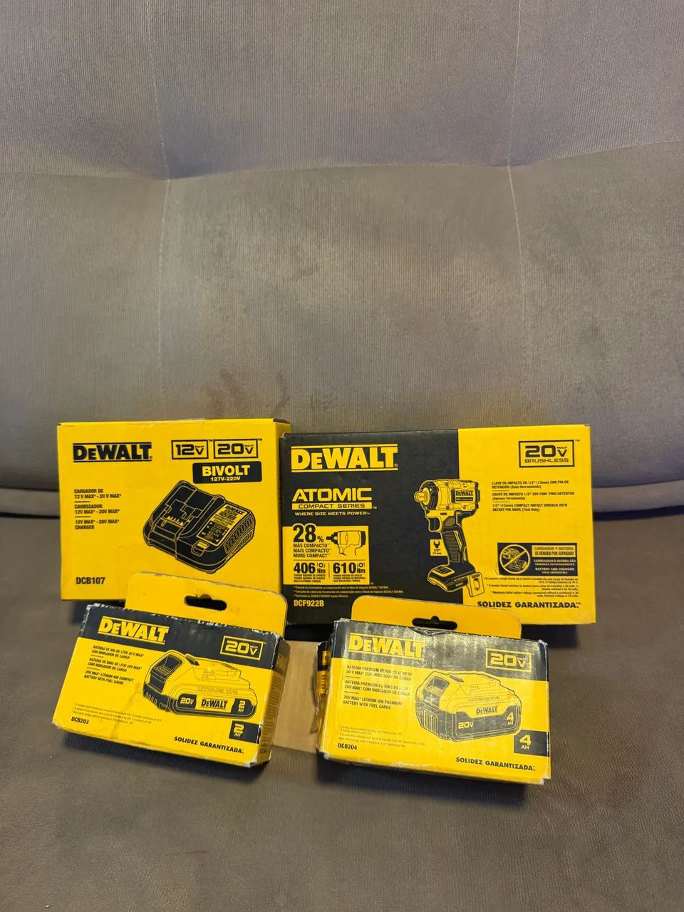 Kit Dewalt chave de impacto dcf922 - Foto 3