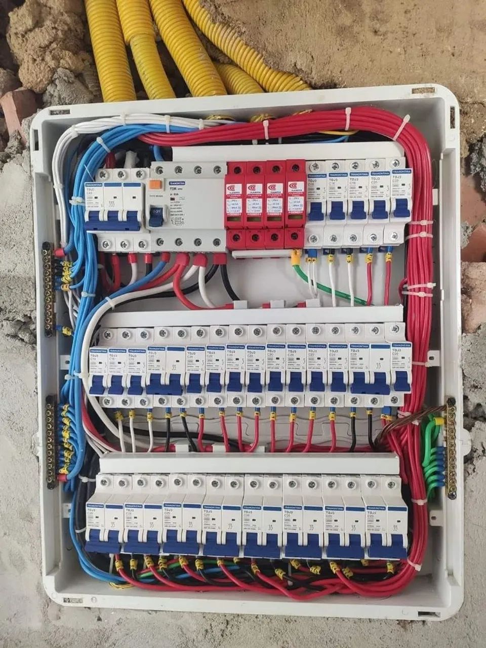 Eletricista  - Foto 2