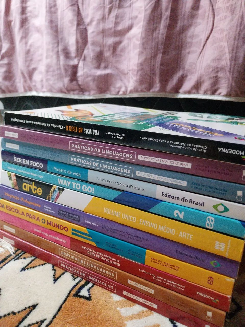 Livros diversos - Foto 2
