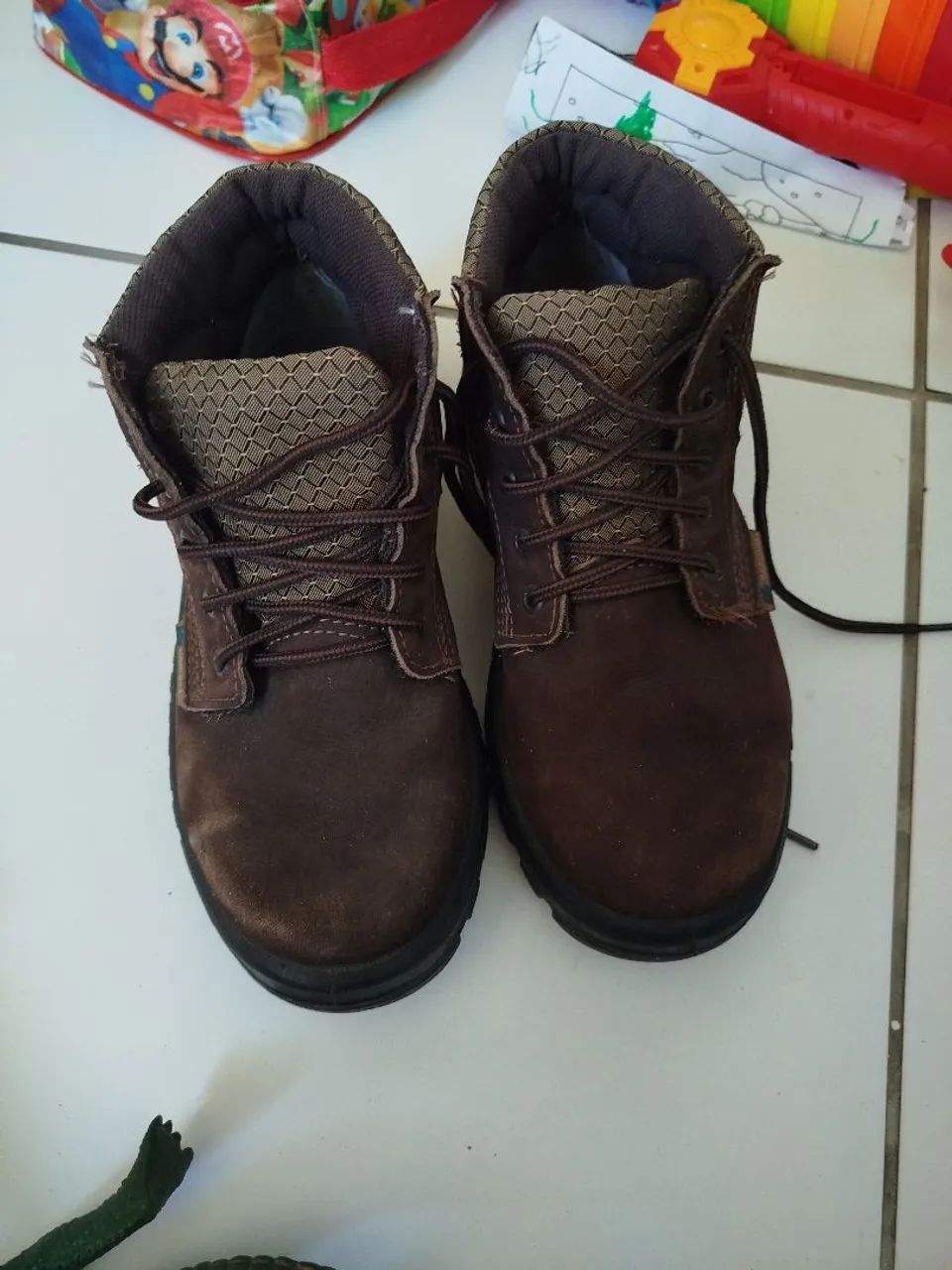 Bota unisses