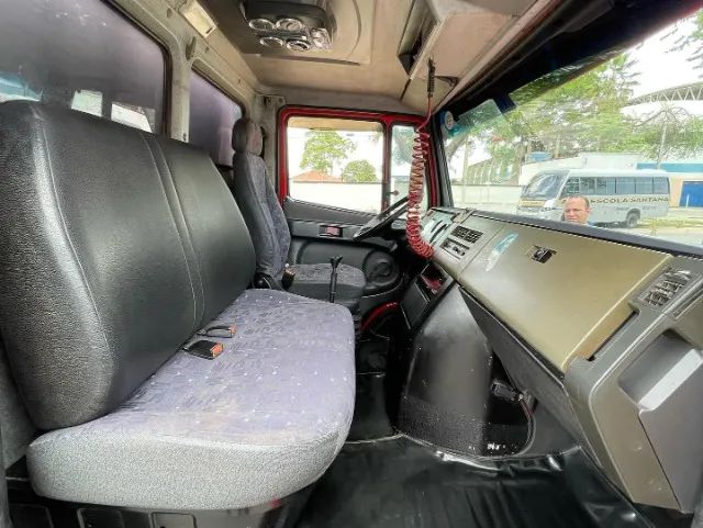 Mercedes 710 plus bau 2012 - Foto 5