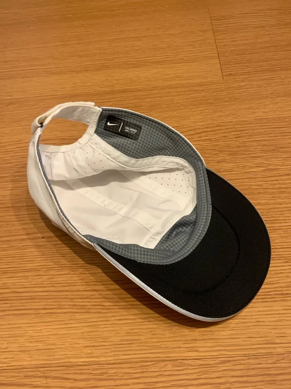 bone nike tailwind branco dri fit - Foto 4