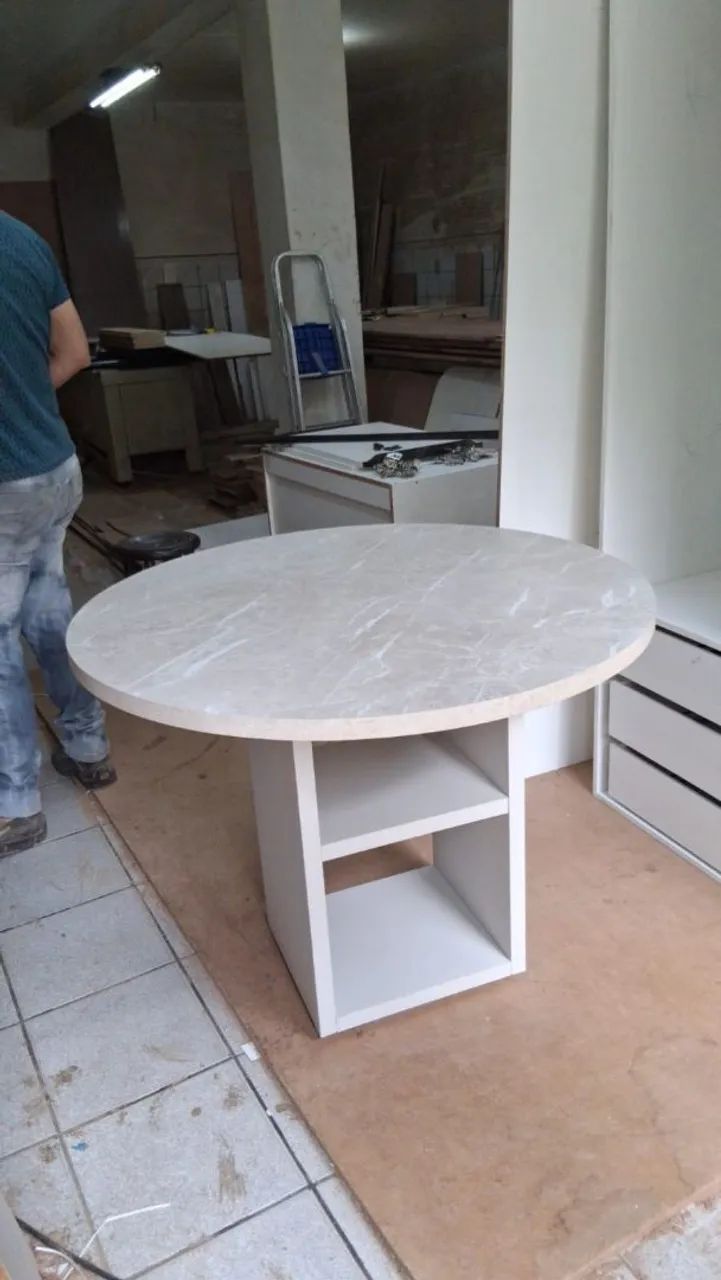 Mesa de jantar redonda