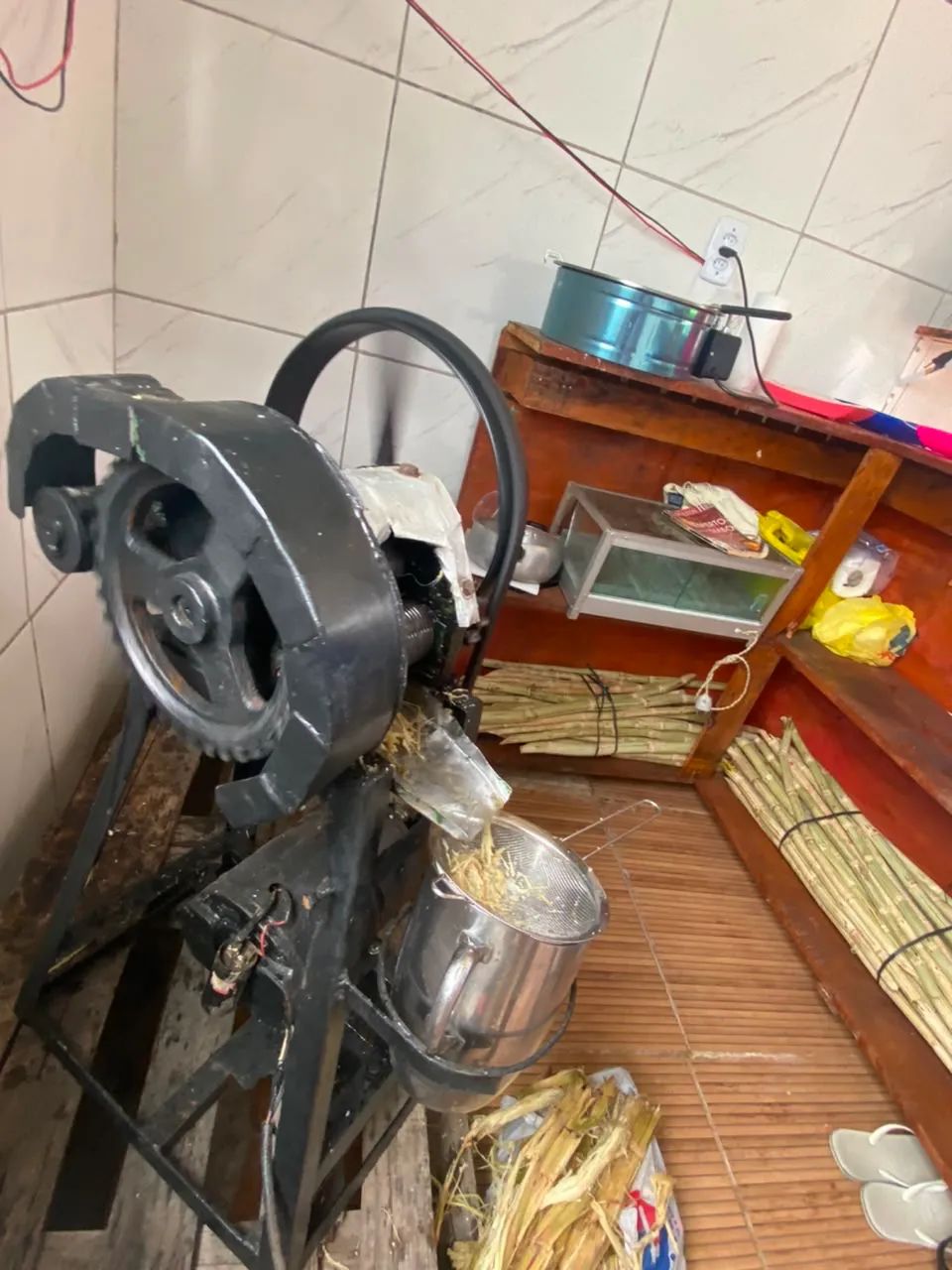 ENGENHO / MOEDOR DE CALDO DE CANA