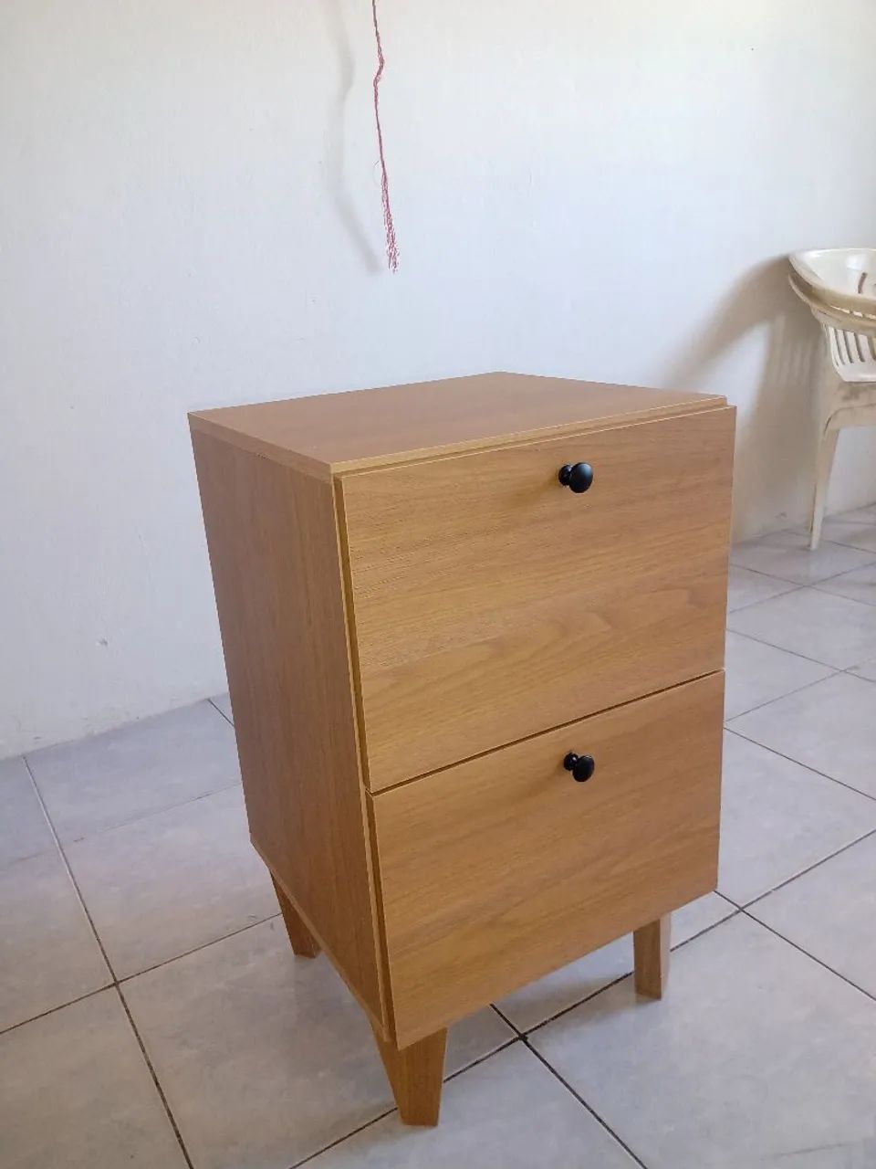 Gaveteiro na cor freijó. 
