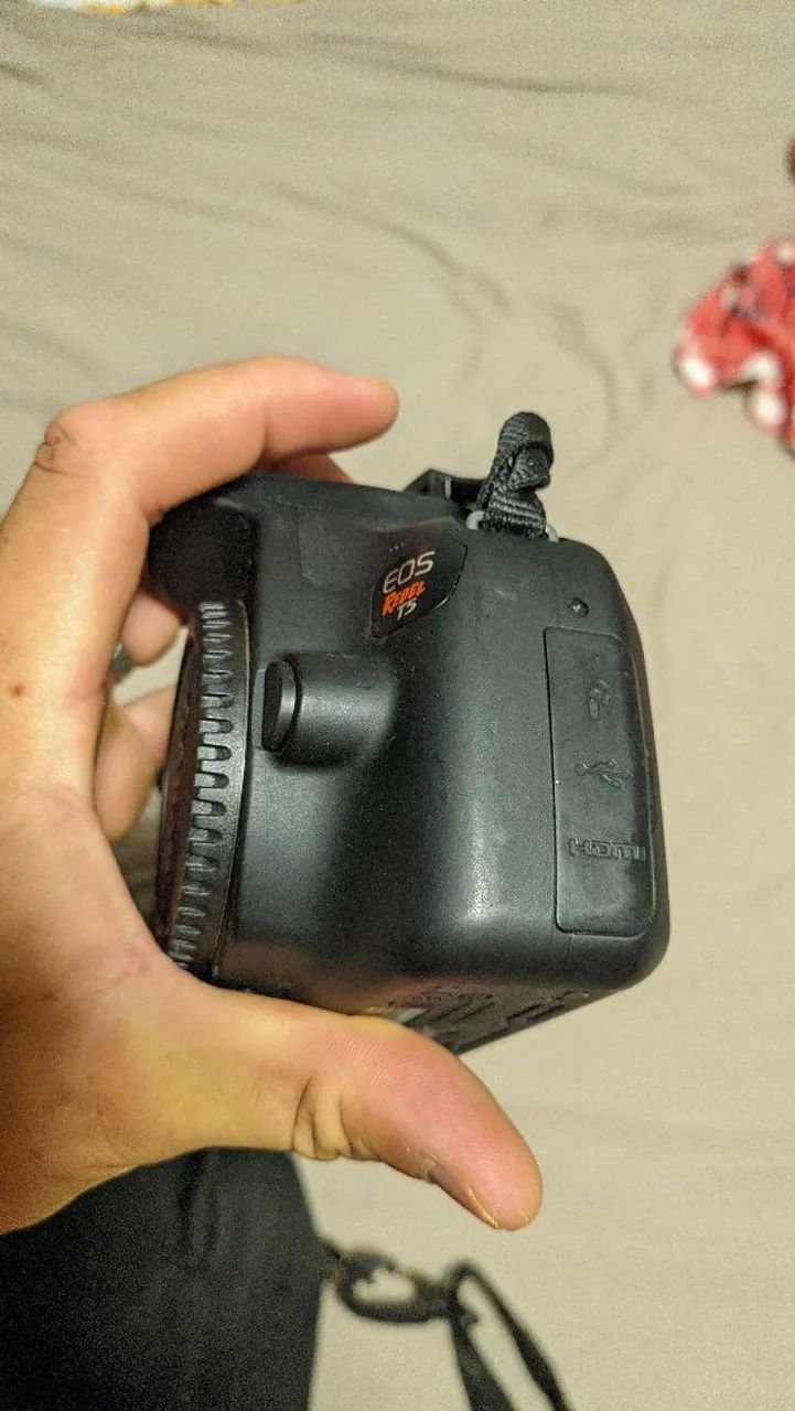 Vendo câmera canon t5 - Foto 3