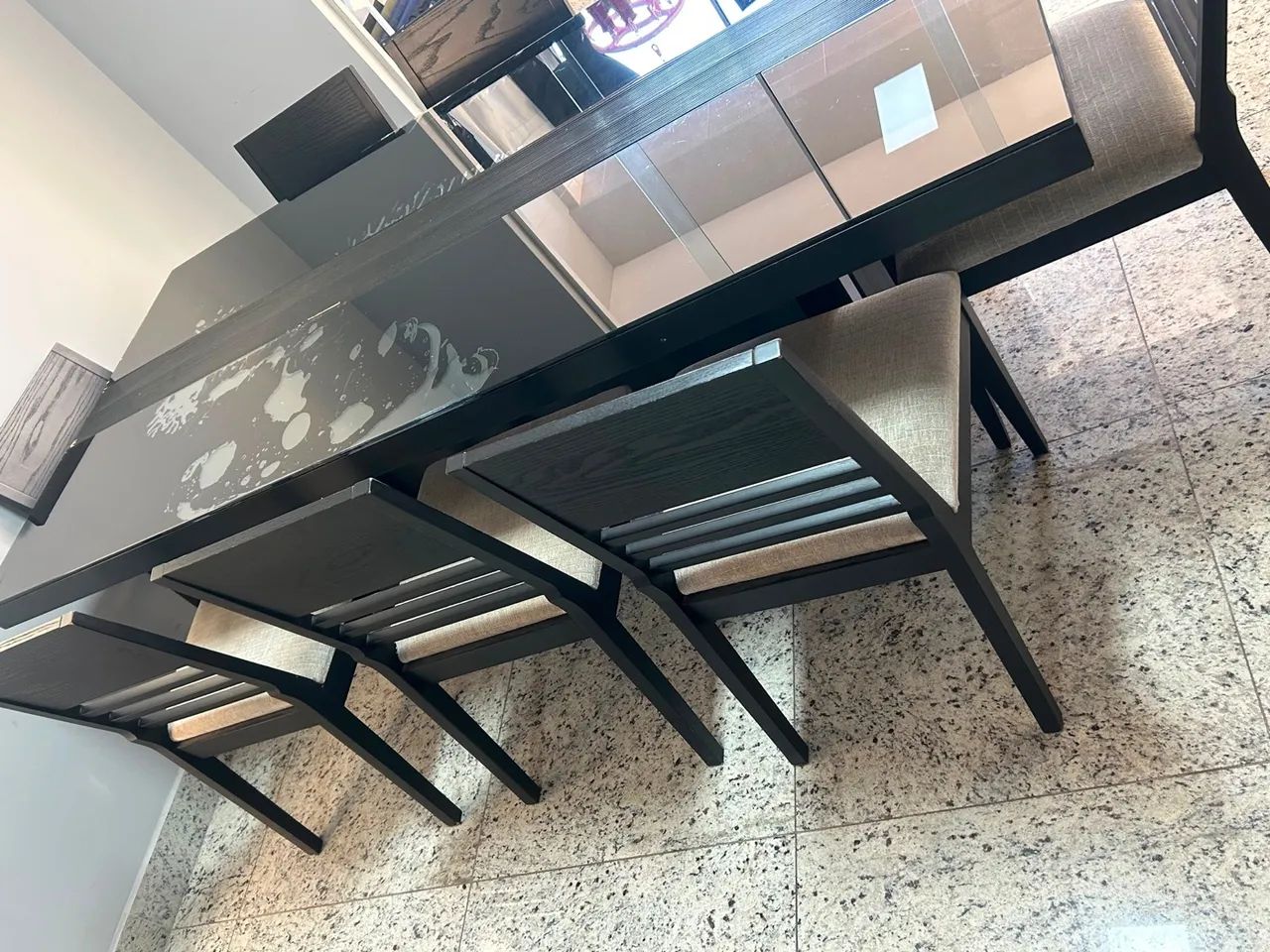 Mesa 8 lugares (conjunto mesa e cadeiras)  - Foto 2