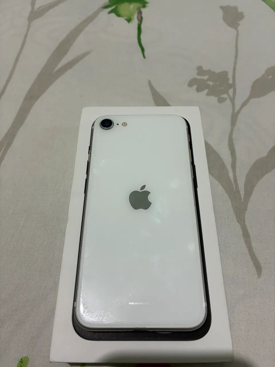 IPHONE SE 2020
