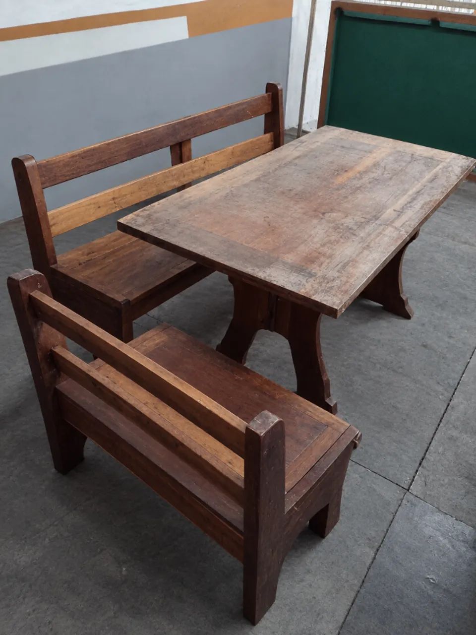 JOGO DE MESA  EM MADEIRA  MACIÇA  - Foto 3