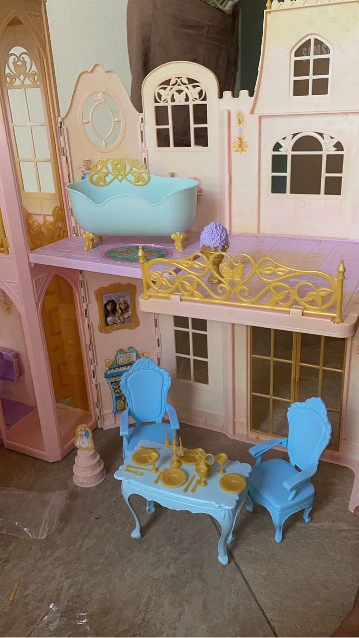 Castelo Barbie a princesa e a plebeia mattel 2004