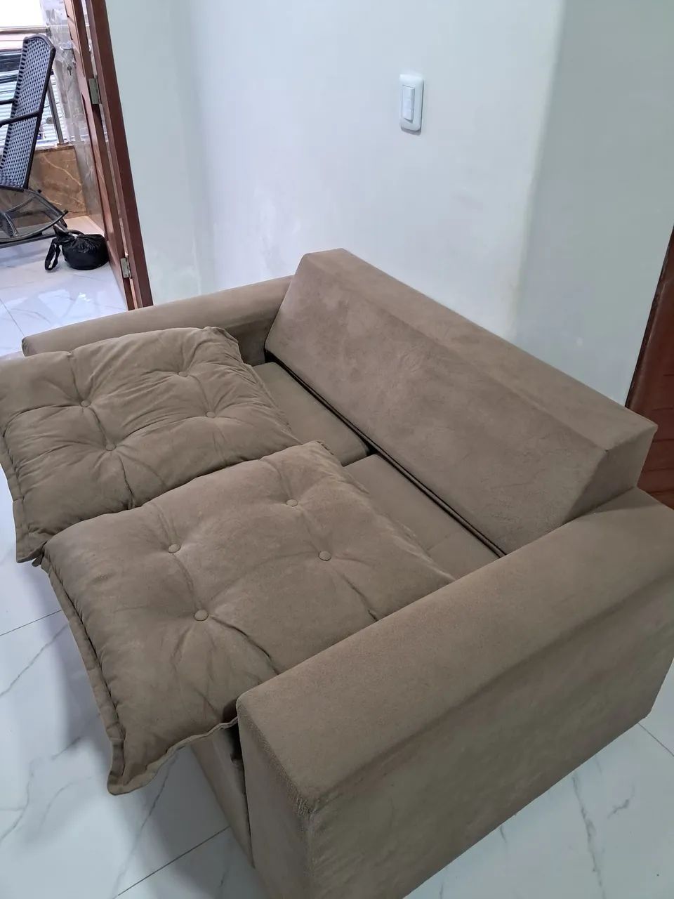 VENDE-SE SOFÁ COMPACTO 2 LUGARES  - Foto 2