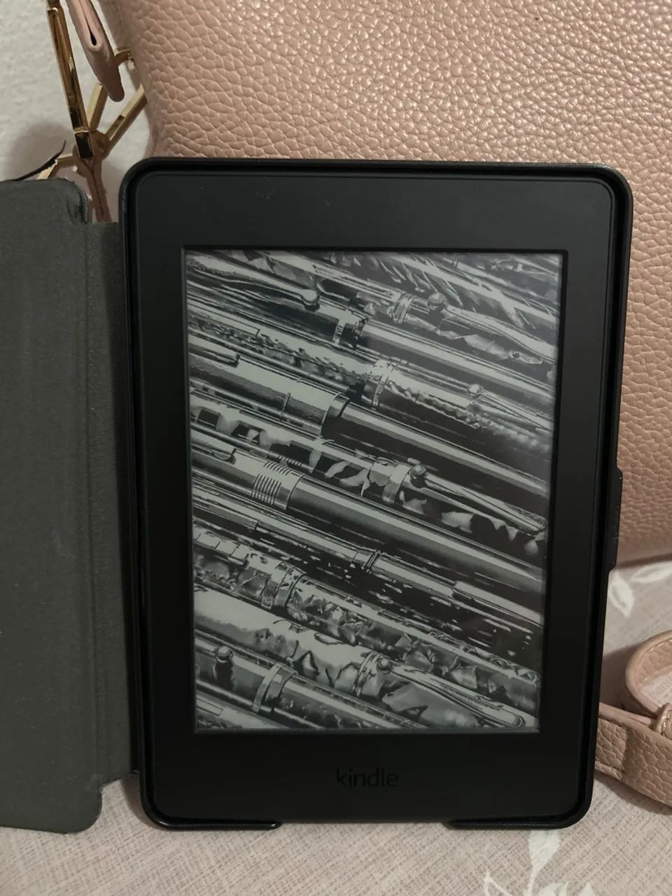 Kindle paperwhite 7 geração bem conservado!