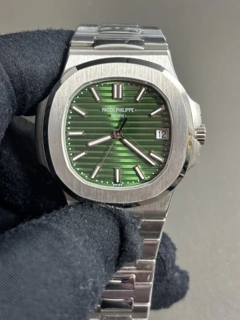 Relógio Patek Philippe Nautilus Referência Mostrador Verde - Foto 2