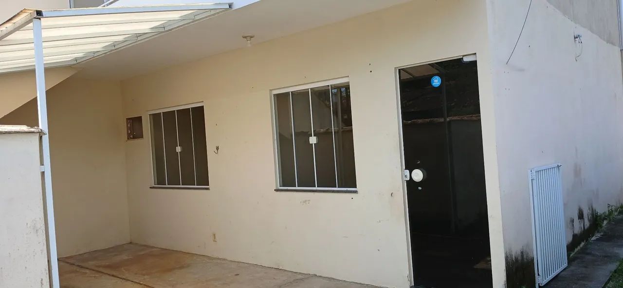 Casa térrea prox.Creche, Escolas e comércio. 