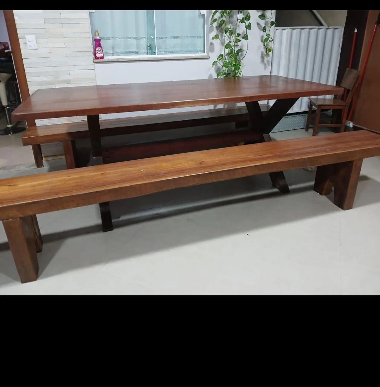 MESA DE MADEIRA MACIÇA 