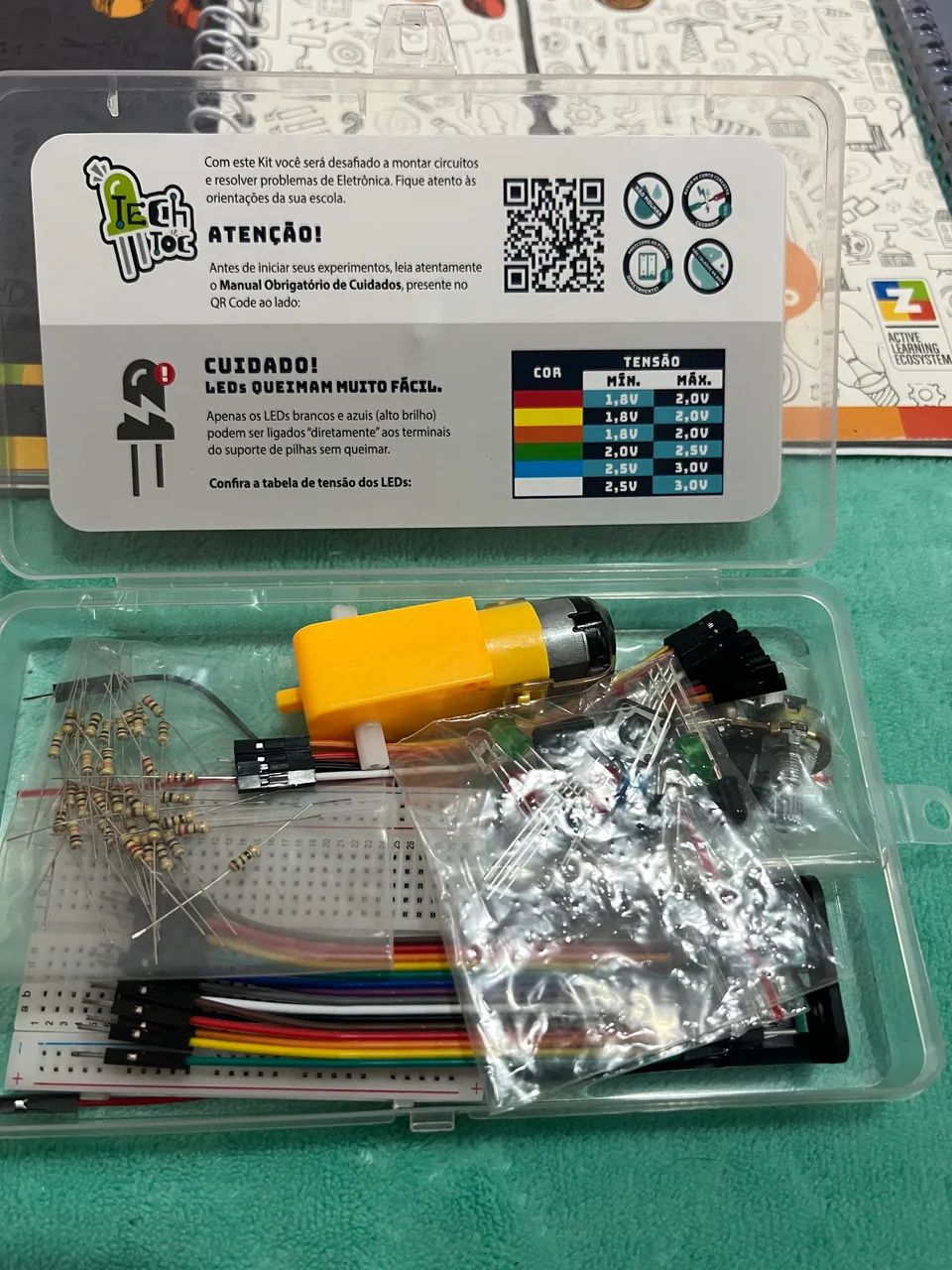 Livros Bernoulli 8 ano + Kit Robótica. - Foto 3