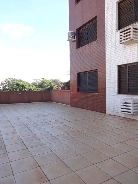 Apartamento para alugar no Edifício Classic na Zona 07 em Maringá com 3 quartos, suíte com - Foto 5